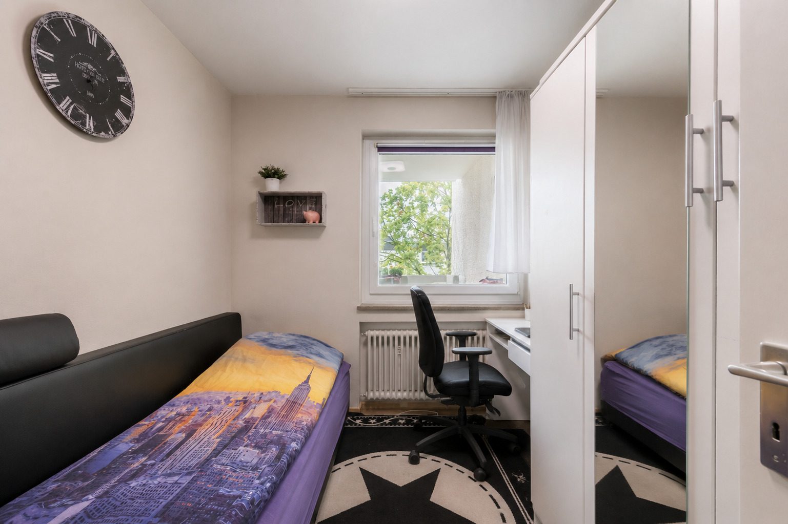 Aigner Immobilien GmbH - Immobilienangebot - 81375 München - Hadern - Etagenwohnung - Vermietete 2,5-Zimmer-Wohnung mit zwei Loggien in Hadern