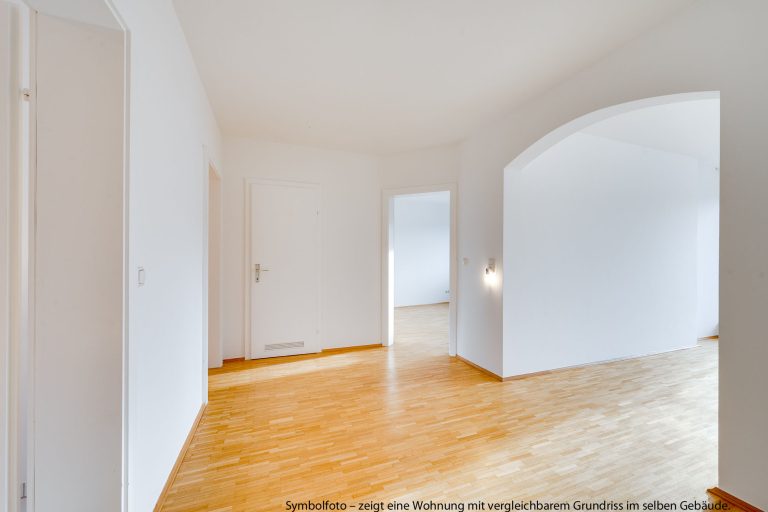 Aigner Immobilien GmbH - Immobilienangebot - 80469 München - Glockenbachviertel - Etagenwohnung - Helle 3-Zimmer-Wohnung mit Balkon im Glockenbachviertel