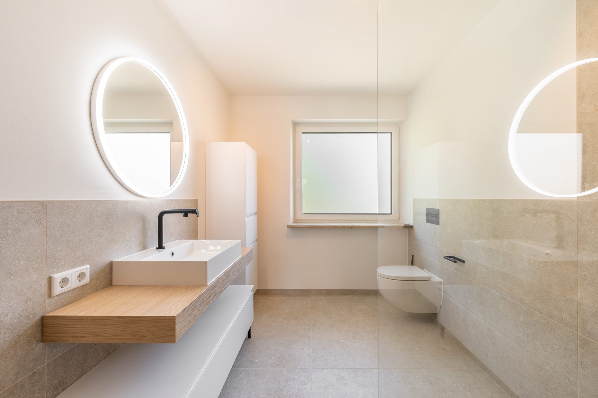 Aigner Immobilien GmbH - Immobilienangebot - 81925 München - Bogenhausen - Reihenhaus - Hochwertig saniertes Reihenmittelhaus mit ca. 247 m² Wohn-/Nutzfläche in Bogenhausen