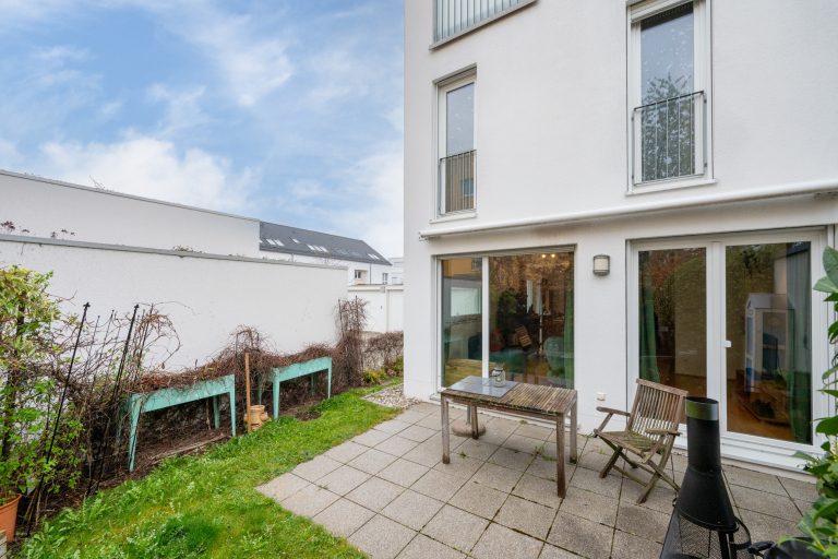 Aigner Immobilien GmbH - Immobilienangebot - 80939 München - Freimann - Doppelhaushälfte - Familientraum zum Verlieben! Moderne Doppelhaushälfte in ruhiger Wohngegend