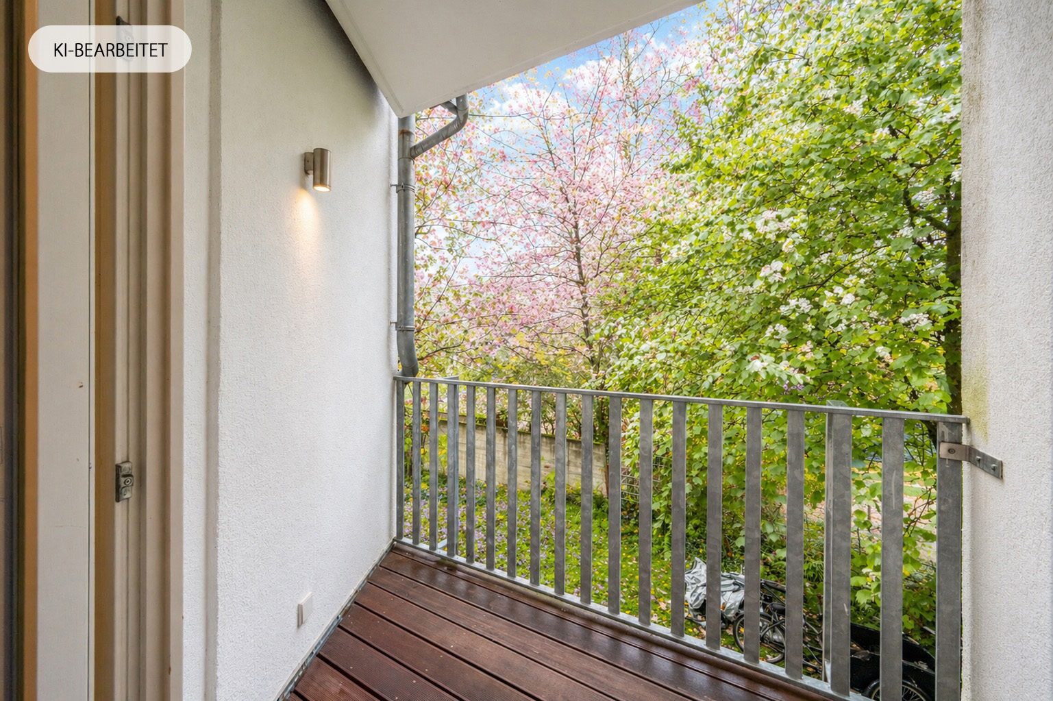 Aigner Immobilien GmbH - Immobilienangebot - 80803 München - Schwabing - Etagenwohnung - Rarität beim Kaiserplatz: Neuwertige 3-Zimmer-Wohnung mit 2 Balkonen und Innenhoflage