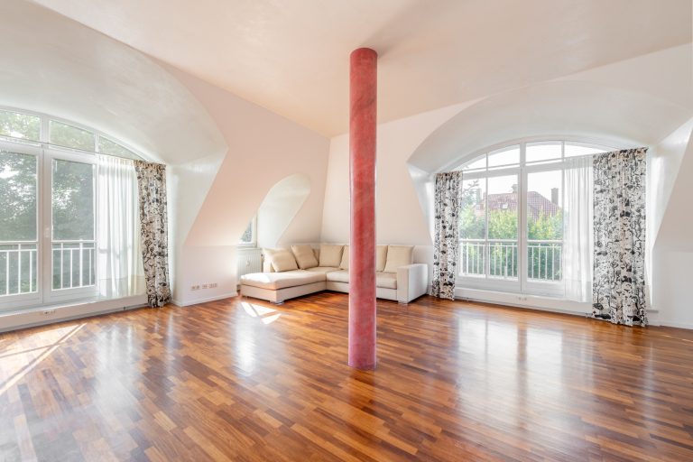 Aigner Immobilien GmbH - Immobilienangebot - 81677 München - Bogenhausen - Dachgeschosswohnung - Traumhafte Dachgeschosswohnung mit offenem Raumgefühl und zusätzlichem Hobbyraum