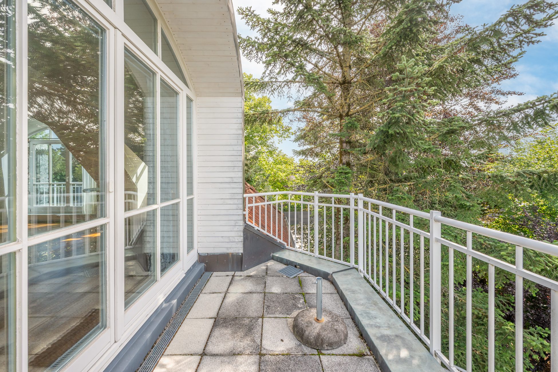 Aigner Immobilien GmbH - Immobilienangebot - 81677 München - Bogenhausen - Dachgeschosswohnung - Traumhafte Dachgeschosswohnung mit offenem Raumgefühl und zusätzlichem Hobbyraum