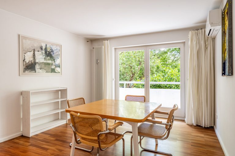 Aigner Immobilien GmbH - Immobilienangebot - 81545 München - Harlaching - Maisonettewohnung - "Haus im Haus" mit weitläufigem Garten - direkt am Athener Platz!