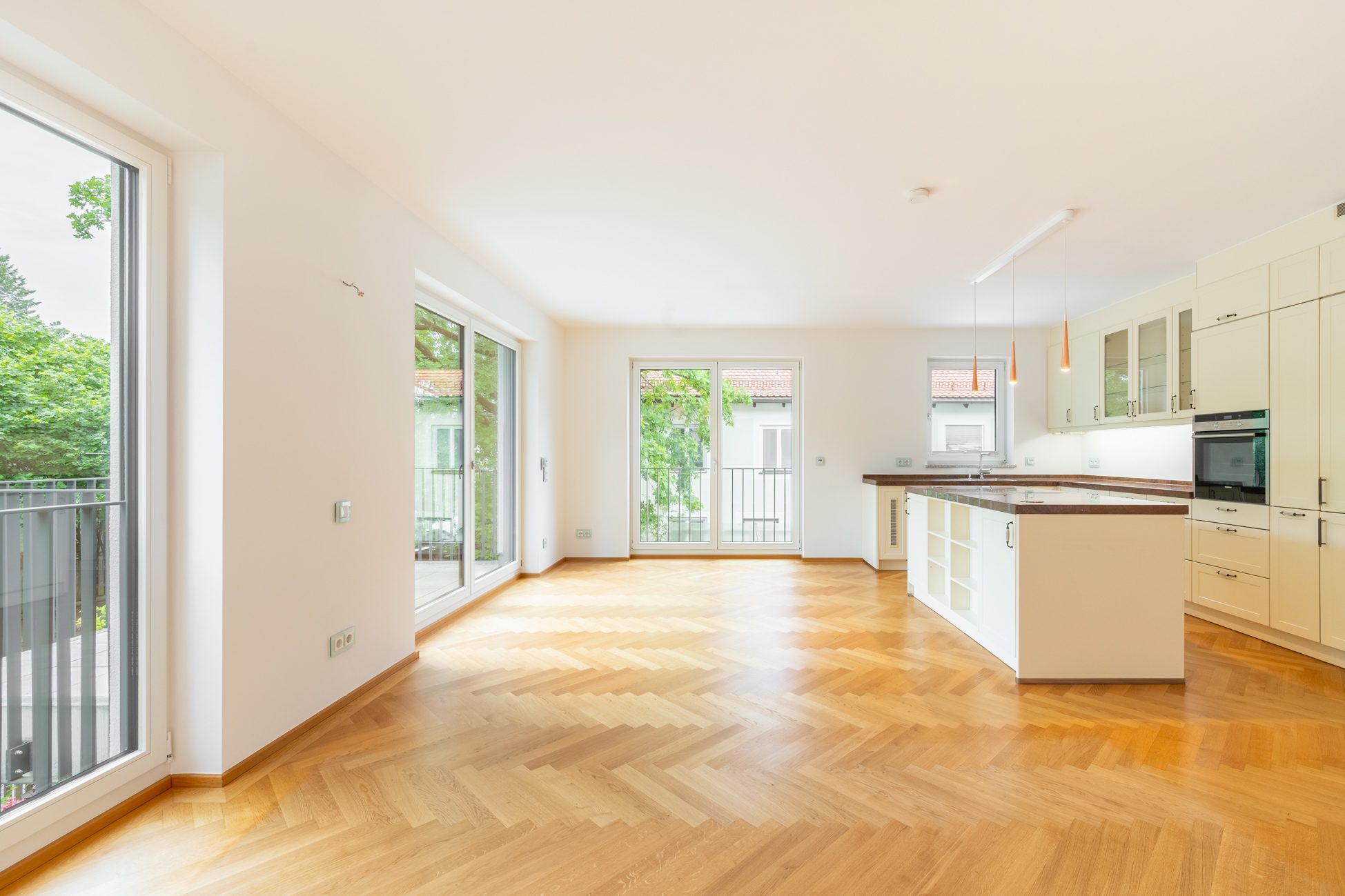 Aigner Immobilien GmbH - Immobilienangebot - 81479 München - Solln - Etagenwohnung - Exklusive 3-Zimmer-Wohnung in Solln – Zwei Balkone, Blick ins Grüne