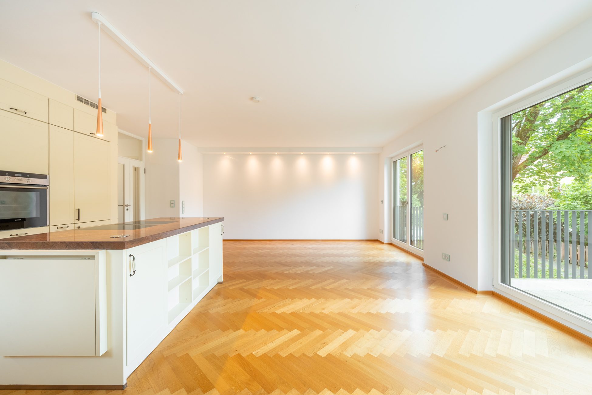 Aigner Immobilien GmbH - Immobilienangebot - 81479 München - Solln - Etagenwohnung - Exklusive 3-Zimmer-Wohnung in Solln – Zwei Balkone, Blick ins Grüne