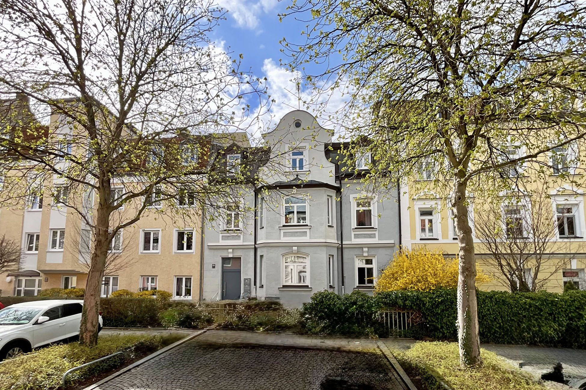 Aigner Immobilien GmbH - Immobilienangebot - 80807 München - Milbertshofen - Mehrfamilienhaus - Charmantes, denkmalgeschütztes Dreiparteienhaus in Bestlage Milbertshofen