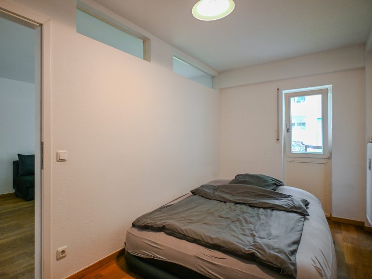 Aigner Immobilien GmbH - Immobilienangebot - 80796 München - Schwabing - Erdgeschosswohnung - Saniert und bezugsfrei: Perfekt geschnittene Erdgeschosswohnung in ruhiger Innenhoflage