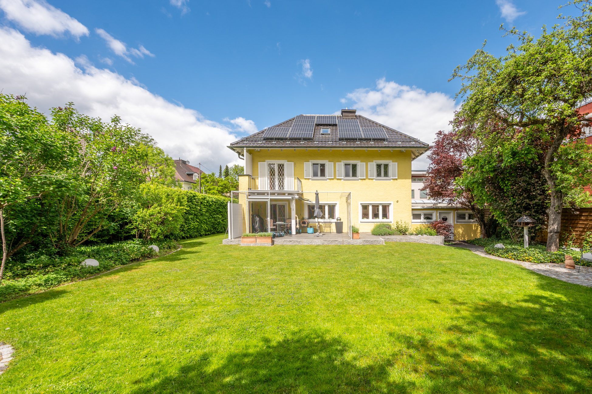 Aigner Immobilien GmbH - Immobilienangebot - 81245 München - Obermenzing - Einfamilienhaus - Großzügiges Familiendomizil mit Gartenidylle in Obermenzing