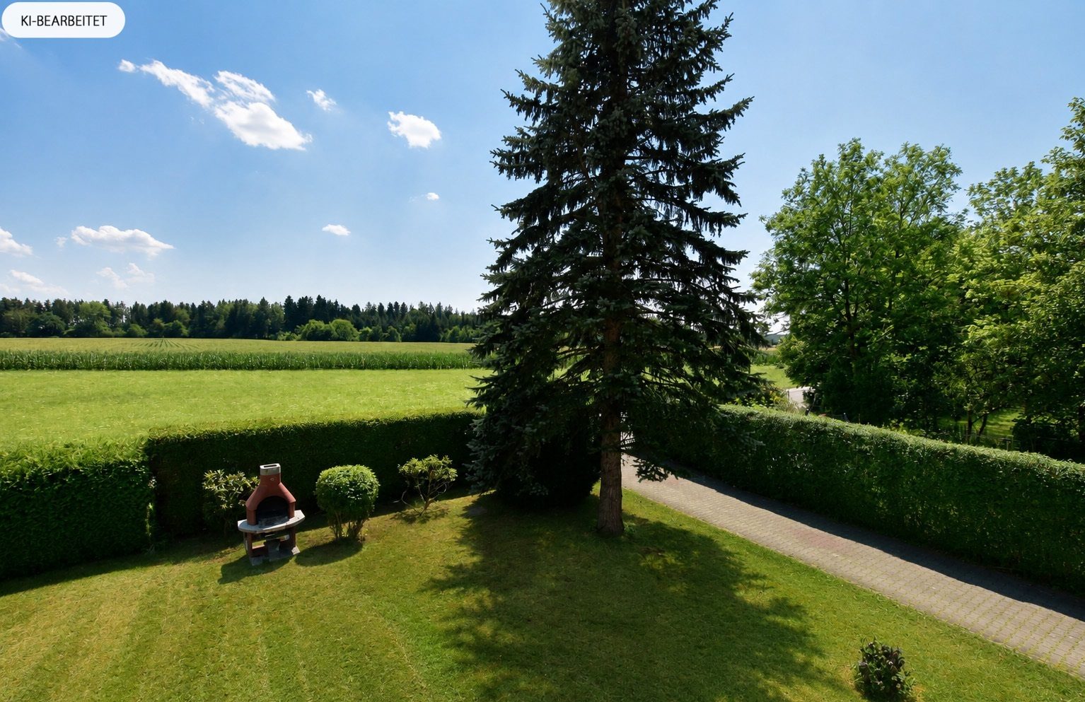 Aigner Immobilien GmbH - Immobilienangebot - 82041 Oberhaching - Oberhaching - Doppelhaushälfte - Vermietete Doppelhaushälfte mit großzügigem Garten im Grünen
