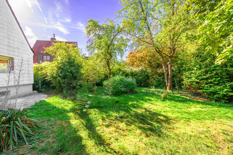 Aigner Immobilien GmbH - Immobilienangebot - 81241 München - Pasing - Einfamilienhaus - Freistehendes Einfamilienhaus mit idyllischem Garten und viel Raum für neue Ideen