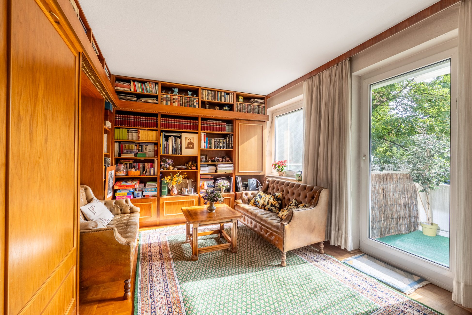 Aigner Immobilien GmbH - Immobilienangebot - 80799 München - Maxvorstadt - Etagenwohnung - Familiengerechte 5-Zimmer-Wohnung in sehr zentraler Lage – sanierungsbedürftig mit viel Potenzial
