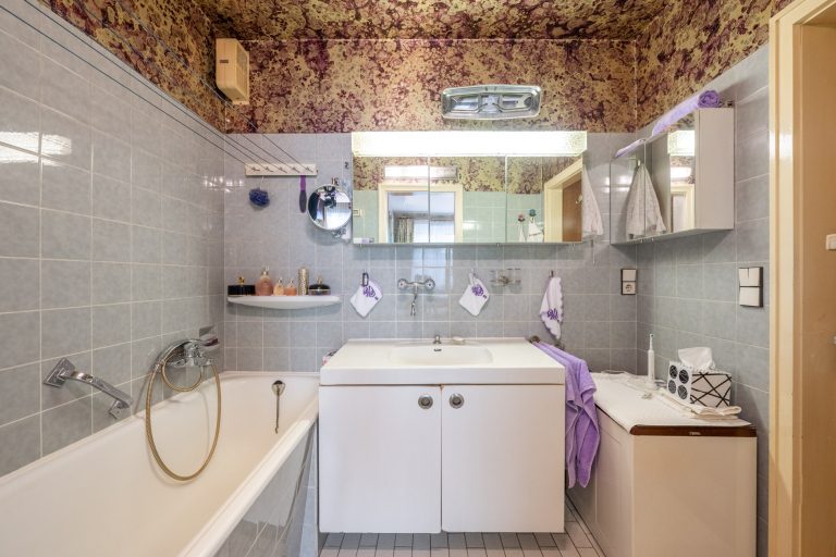 Aigner Immobilien GmbH - Immobilienangebot - 80799 München - Maxvorstadt - Etagenwohnung - Familiengerechte 5-Zimmer-Wohnung in sehr zentraler Lage – sanierungsbedürftig mit viel Potenzial