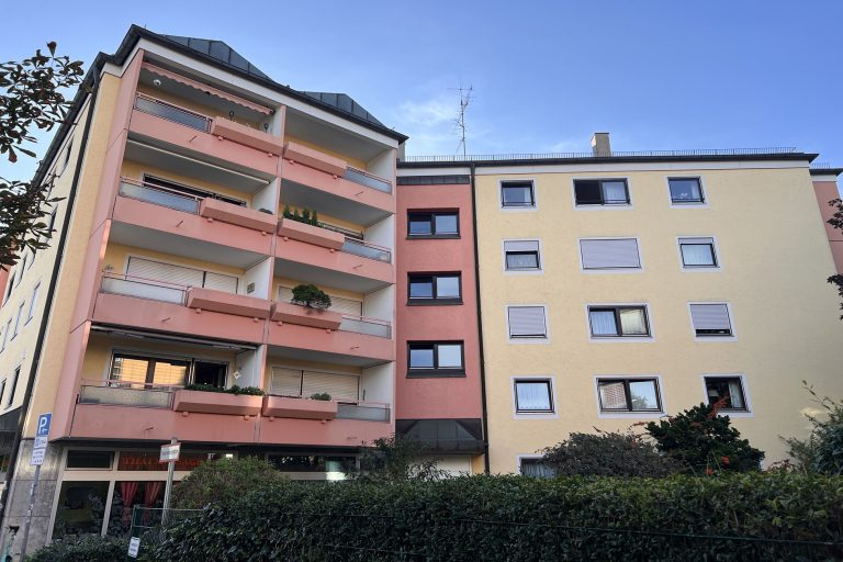 Aigner Immobilien GmbH - Immobilienangebot - 80992 München - Moosach - Etagenwohnung - Schöne 1-Zimmer-Wohnung mit Balkon & Tiefgaragenstellplatz in München-Moosach