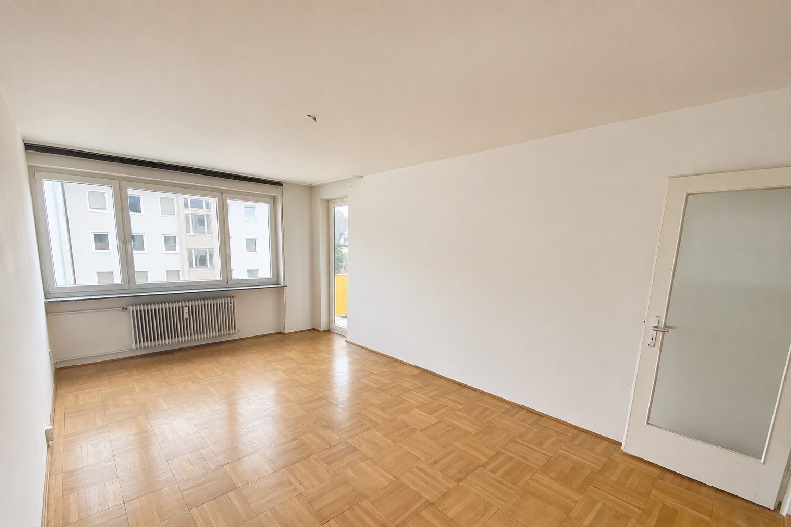 Aigner Immobilien GmbH - Immobilienangebot - 82319 Starnberg - Starnberg - Etagenwohnung - Helle 3-Zimmer-Wohnung mit Balkon und Garage in zentraler Lage von Starnberg