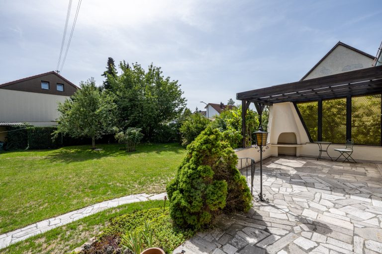 Aigner Immobilien GmbH - Immobilienangebot - 82216 Maisach - Maisach - Einfamilienhaus - Gartentraum sucht Familie: Vielseitiges Wohnkonzept mit Zukunft