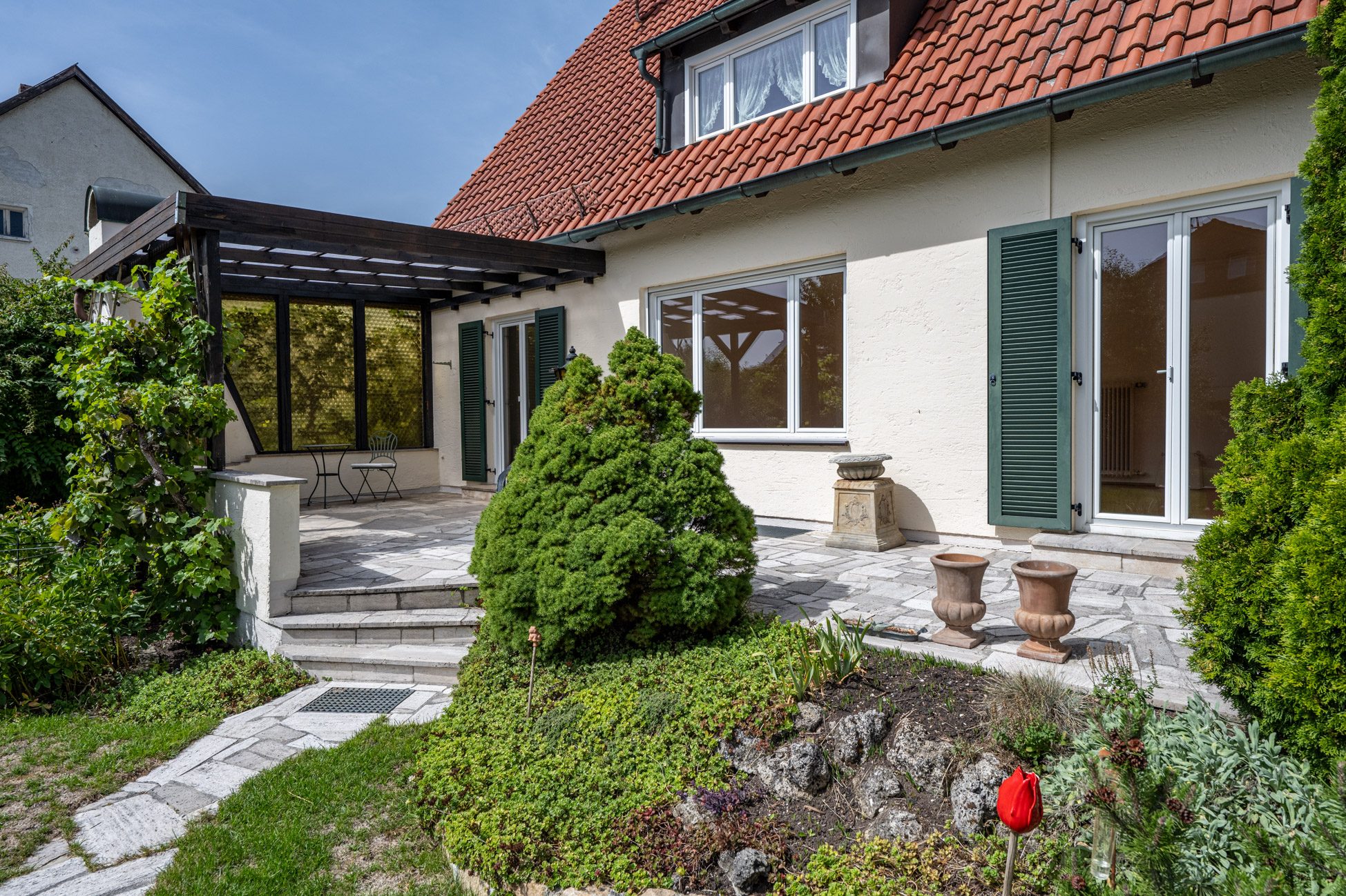 Aigner Immobilien GmbH - Immobilienangebot - 82216 Maisach - Maisach - Einfamilienhaus - Gartentraum sucht Familie: Vielseitiges Wohnkonzept mit Zukunft