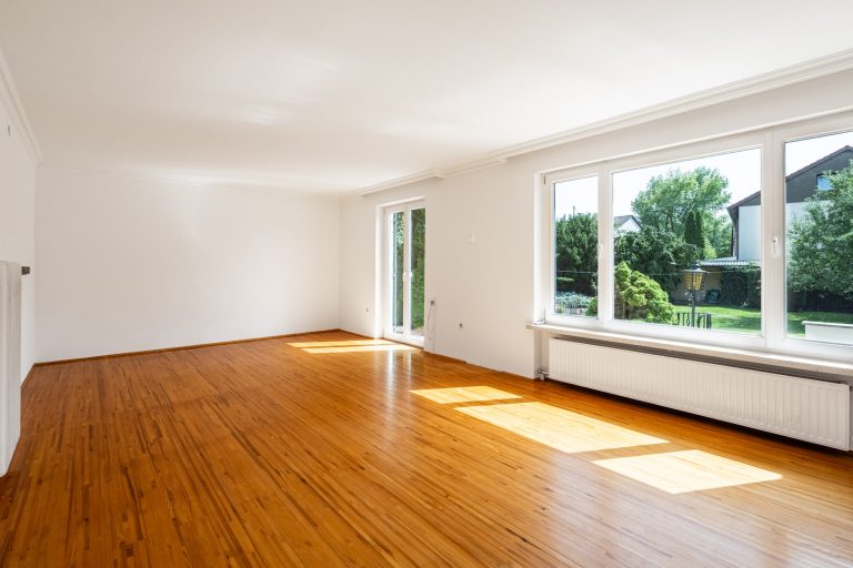 Aigner Immobilien GmbH - Immobilienangebot - 82216 Maisach - Maisach - Einfamilienhaus - Gartentraum sucht Familie: Vielseitiges Wohnkonzept mit Zukunft