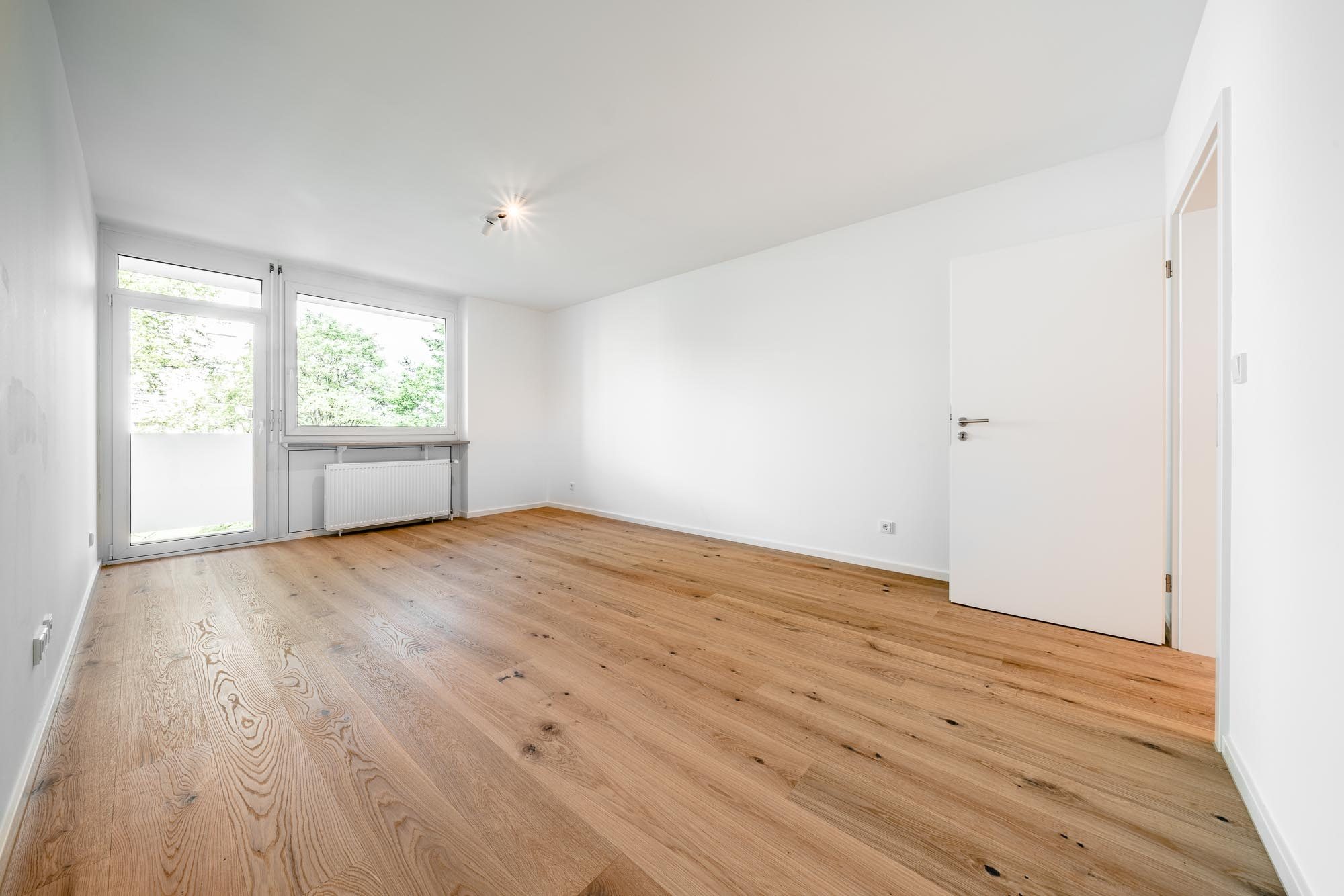 Aigner Immobilien GmbH - Immobilienangebot - 81243 München - Aubing - Etagenwohnung - Hochwertig sanierte 3-Zimmer-Wohnung mit West-Loggia und modernem Wohnkomfort