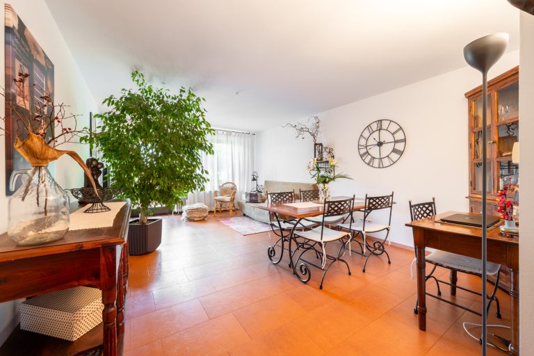 Aigner Immobilien GmbH - Immobilienangebot - 81375 München - Großhadern - Maisonettewohnung - Ein Zuhause auf zwei Ebenen: großzügige 4-Zimmer-Maisonette in beliebter Lage