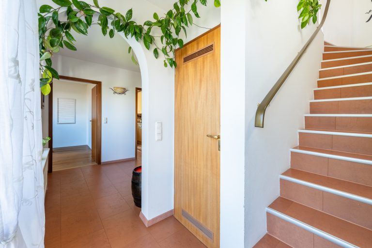 Aigner Immobilien GmbH - Immobilienangebot - 81375 München - Großhadern - Maisonettewohnung - Ein Zuhause auf zwei Ebenen: großzügige 4-Zimmer-Maisonette in beliebter Lage