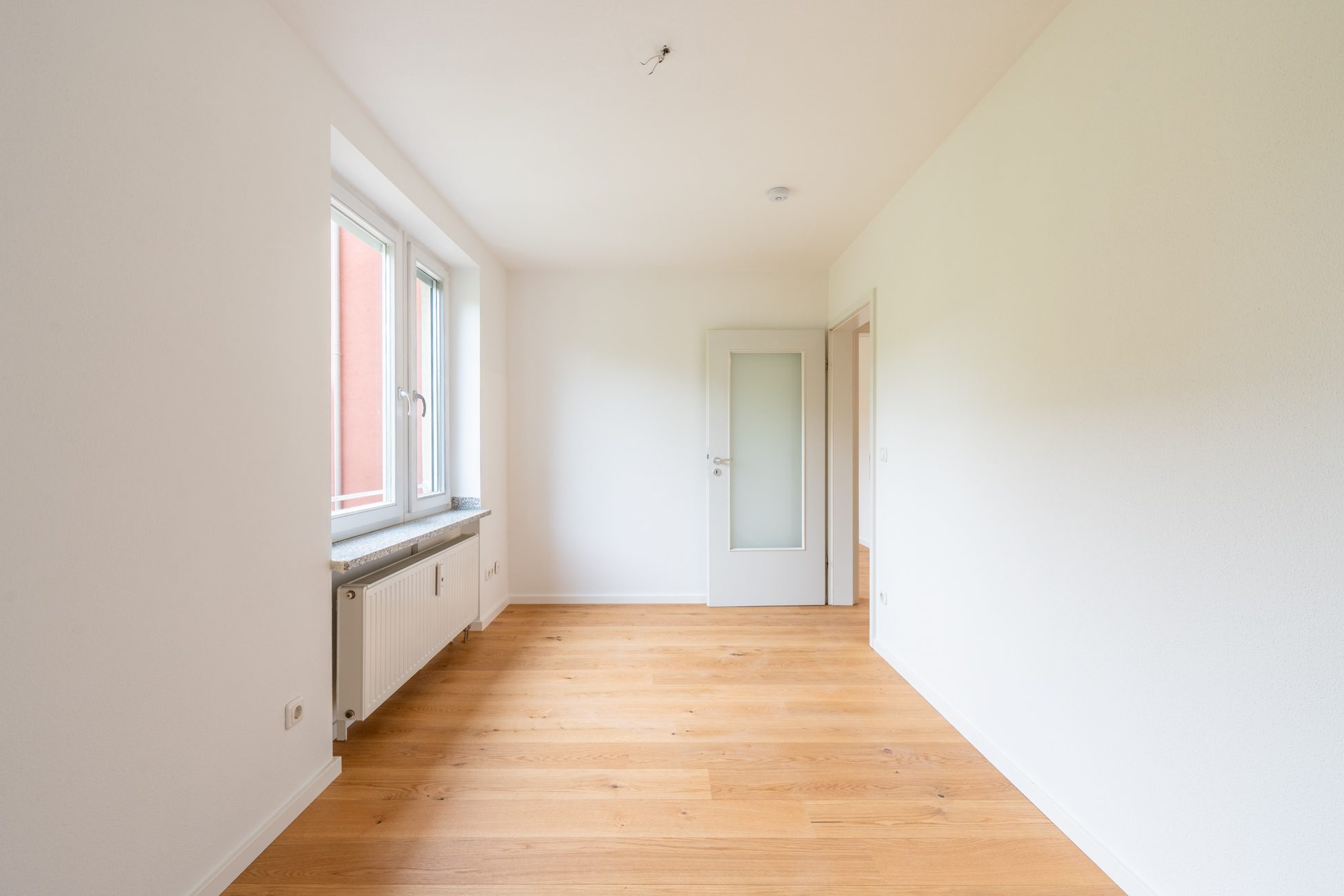 Aigner Immobilien GmbH - Immobilienangebot - 80807 München - Schwabing - Etagenwohnung - Ruhig gelegene 4-Zimmer-Wohnung mit optimalem Grundriss und Balkon zum grünen Innenhof