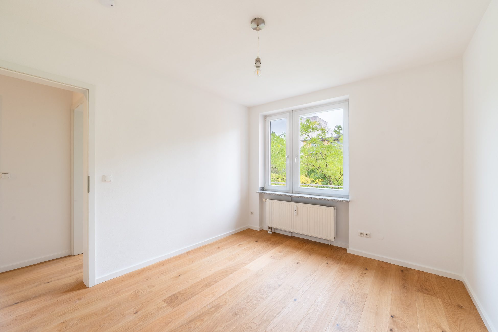 Aigner Immobilien GmbH - Immobilienangebot - 80807 München - Schwabing - Etagenwohnung - Ruhig gelegene 4-Zimmer-Wohnung mit optimalem Grundriss und Balkon zum grünen Innenhof