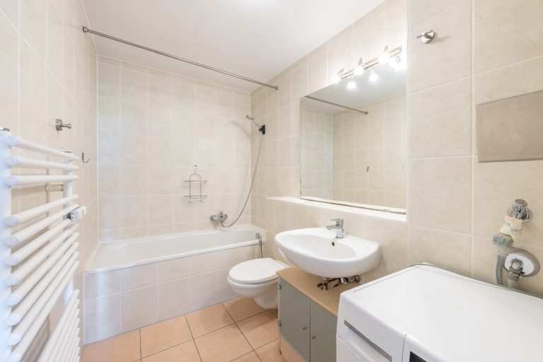 Aigner Immobilien GmbH - Immobilienangebot - 80807 München - Schwabing - Etagenwohnung - Ruhig gelegene 4-Zimmer-Wohnung mit optimalem Grundriss und Balkon zum grünen Innenhof