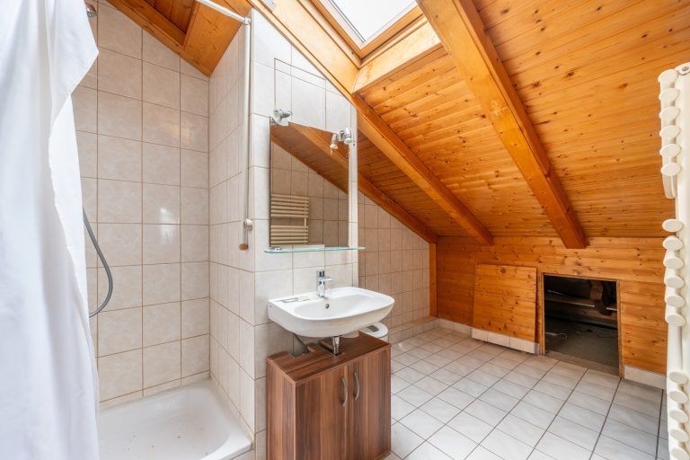 Aigner Immobilien GmbH - Immobilienangebot - 81243 München - Pasing - Doppelhaushälfte - Großzügige Doppelhaushälfte mit traumhaftem Garten, in beliebter Lage