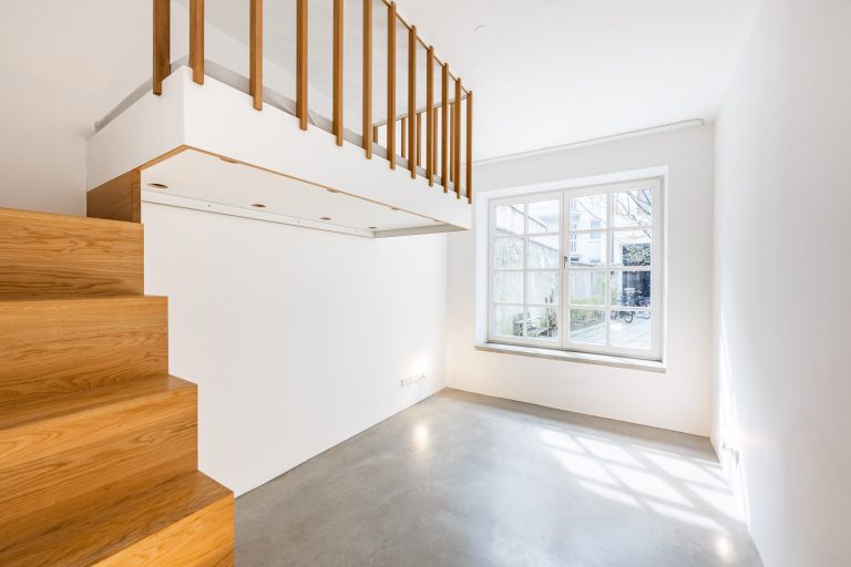 Aigner Immobilien GmbH - Immobilienangebot - 80469 München - Zentrum-Altstadt - Erdgeschosswohnung - Einzigartiges Gartenloft im Glockenbachviertel – modernes Wohnkonzept auf zwei Ebenen