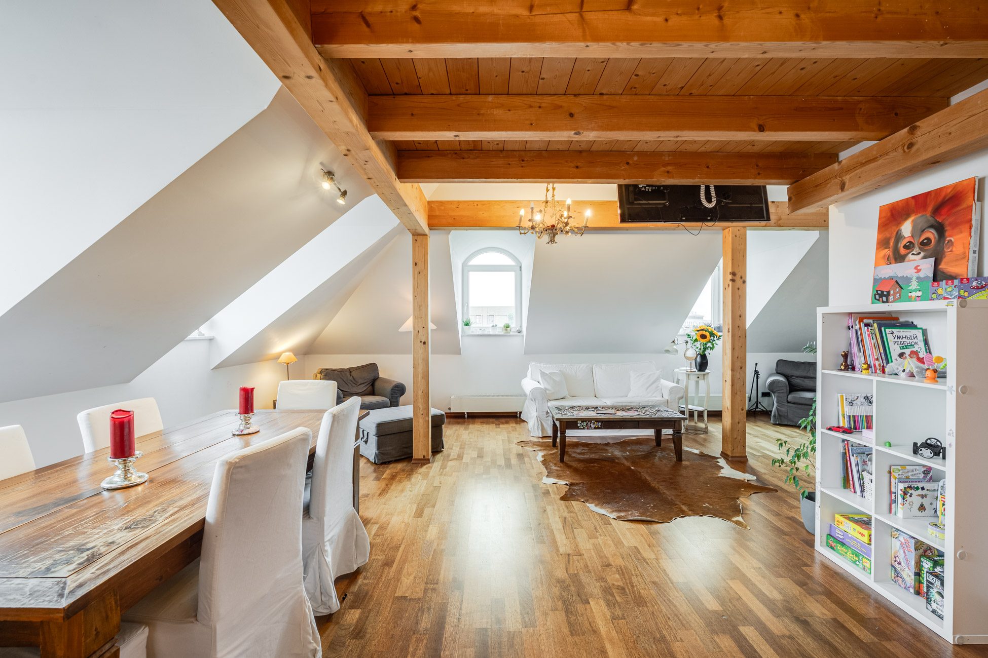 Aigner Immobilien GmbH - Immobilienangebot - 80337 München - Ludwigsvorstadt - Dachgeschosswohnung - Über den Dächern Münchens: Außergewöhnliche DG-Wohnung mit Galerie