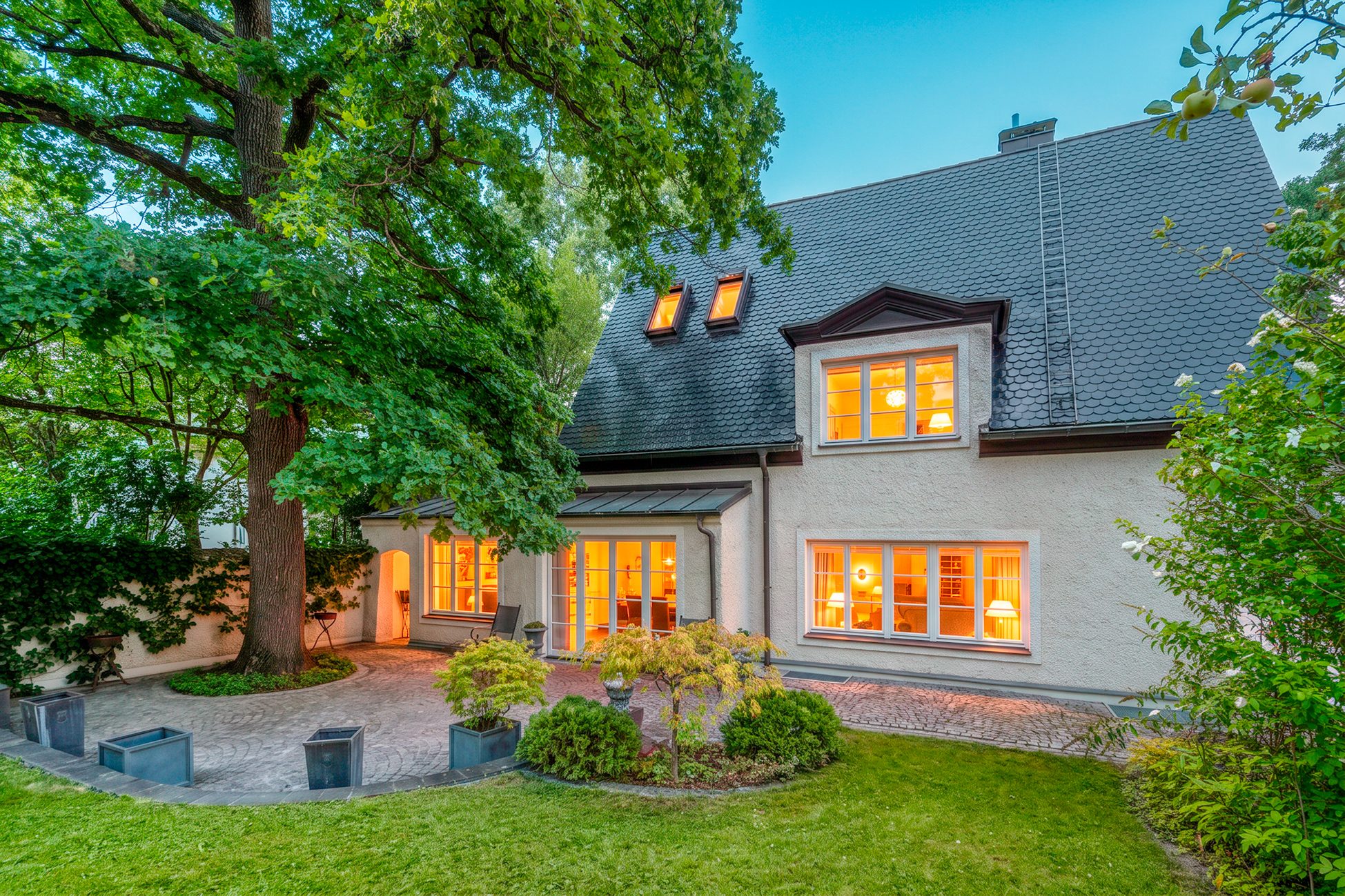 Aigner Immobilien GmbH - Immobilienangebot - 80639 München - Nymphenburg - Einfamilienhaus - Denkmalgeschützte Rarität nahe Schloss Nymphenburg