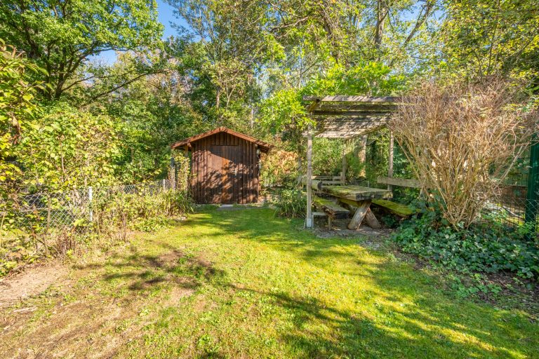Aigner Immobilien GmbH - Immobilienangebot - 81827 München - Waldtrudering - Reihenmittelhaus - Charmantes Reihenmittelhaus mit großzügigem Garten in Waldtrudering