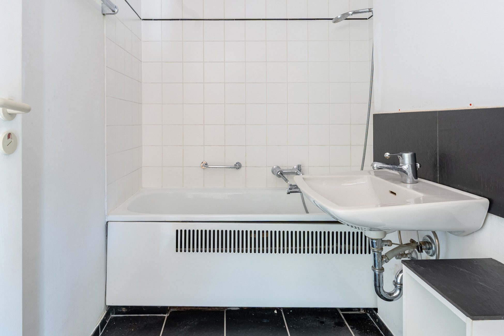 Aigner Immobilien GmbH - Immobilienangebot - 82049 Pullach i.Isartal - Pullach - Etagenwohnung - Wohnträume verwirklichen – 2,5-Zimmer-Wohnung mit zwei Balkonen in Pullach