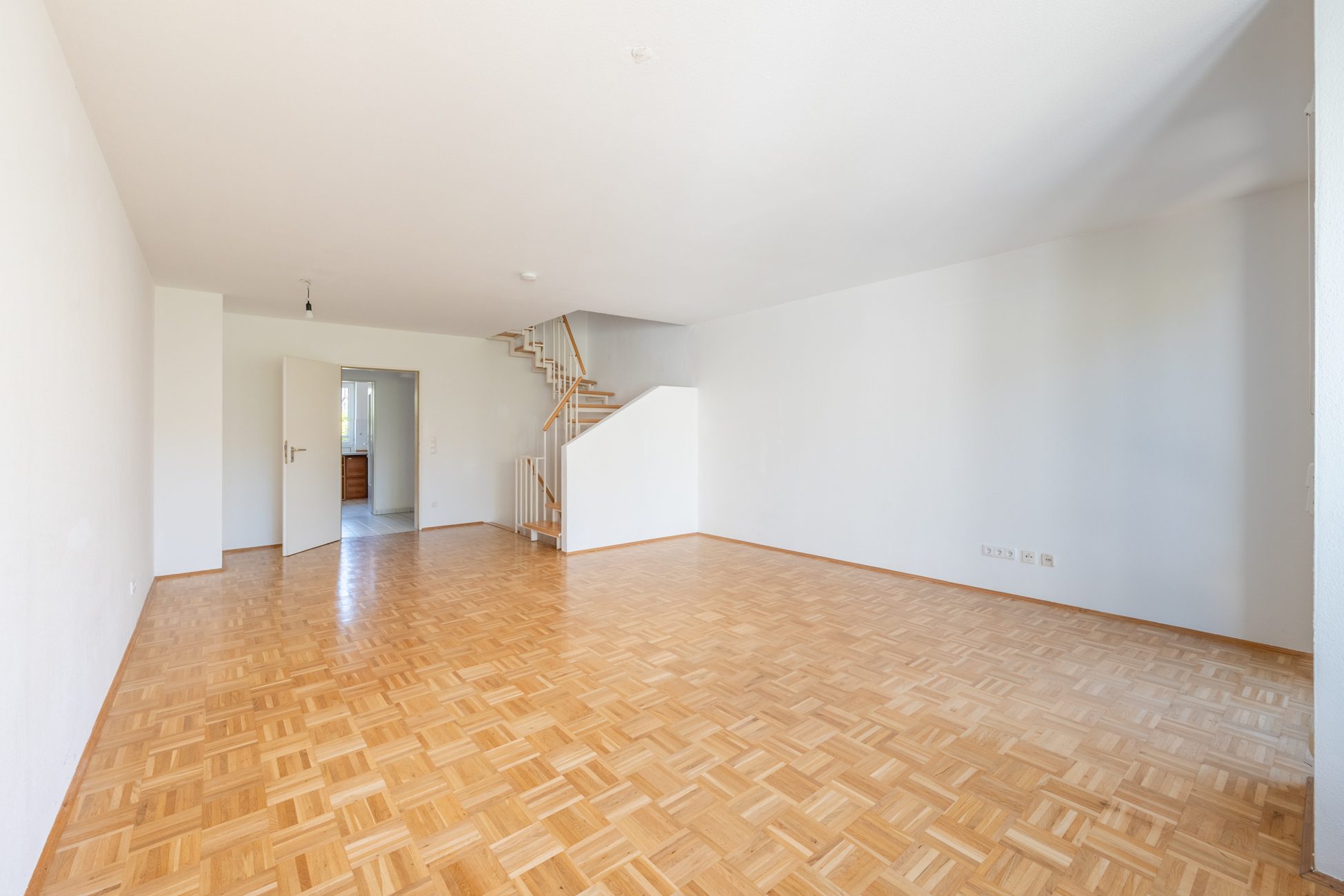 Aigner Immobilien GmbH - Immobilienangebot - 81739 München - Waldperlach - Maisonettewohnung - Wohnen wie im eigenen Reihenhaus – charmante Maisonette mit Westgarten!