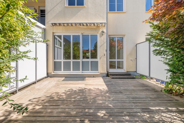 Aigner Immobilien GmbH - Immobilienangebot - 81739 München - Waldperlach - Maisonettewohnung - Wohnen wie im eigenen Reihenhaus – charmante Maisonette mit Westgarten!