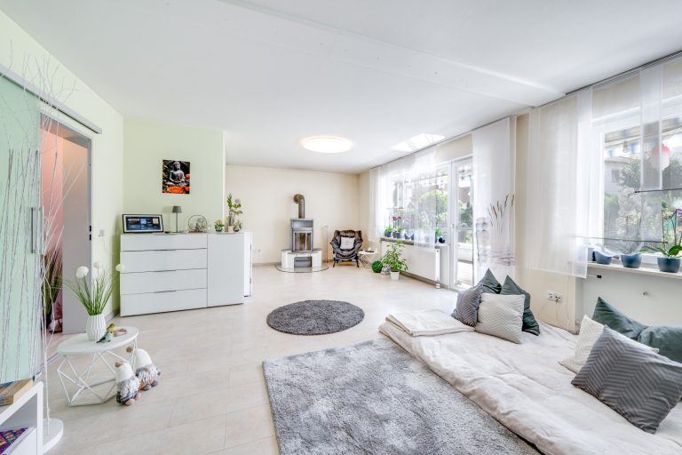 Aigner Immobilien GmbH - Immobilienangebot - 82272 Moorenweis - Moorenweis - Doppelhaushälfte - Großzügige Doppelhaushälfte mit Einliegerwohnung