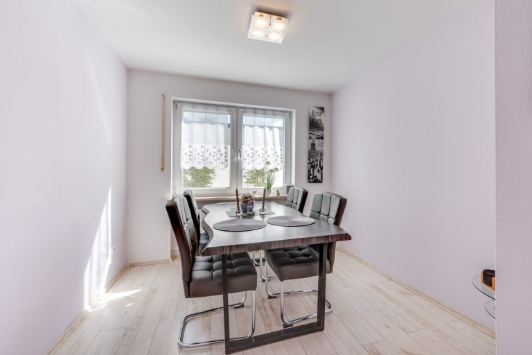 Aigner Immobilien GmbH - Immobilienangebot - 82272 Moorenweis - Moorenweis - Doppelhaushälfte - Großzügige Doppelhaushälfte mit Einliegerwohnung
