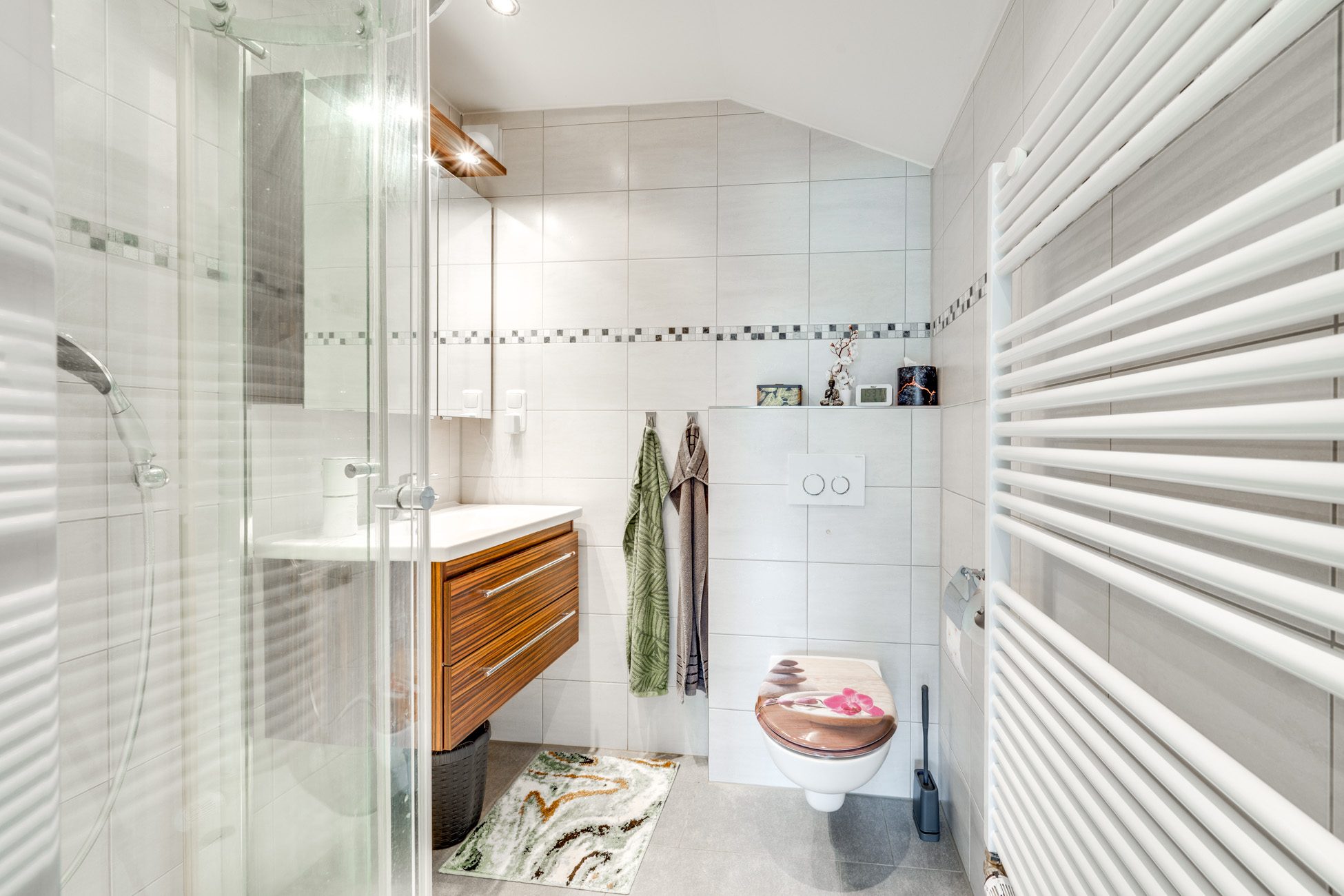 Aigner Immobilien GmbH - Immobilienangebot - 82272 Moorenweis - Moorenweis - Doppelhaushälfte - Großzügige Doppelhaushälfte mit Einliegerwohnung