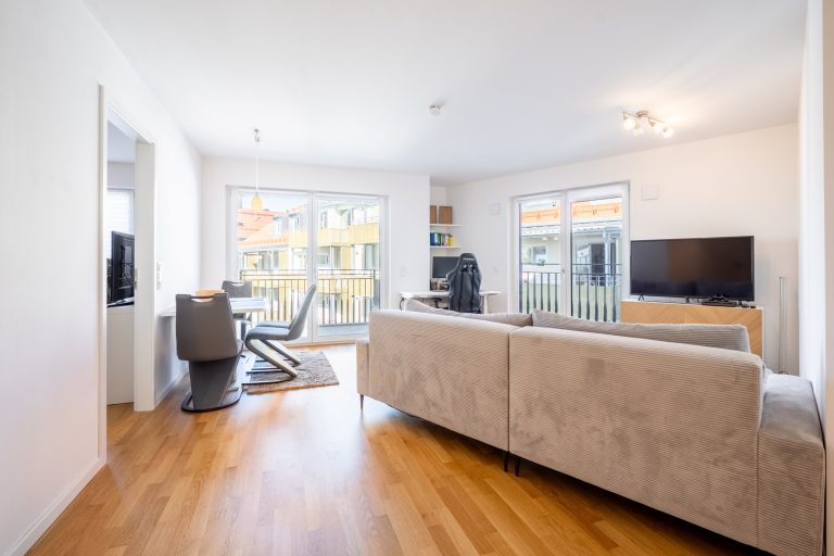 Aigner Immobilien GmbH - Immobilienangebot - 80634 München - Neuhausen - Etagenwohnung - 2-Zimmer-Wohnung mit Innenhofbalkon in Top-Lage - ideal zur Eigennutzung oder Kapitalanlage