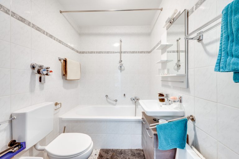 Aigner Immobilien GmbH - Immobilienangebot - 85625 Glonn - Glonn - Doppelhaushälfte - Großzügige Doppelhaushälfte mit zwei separaten Wohnungen und weitläufigem Garten