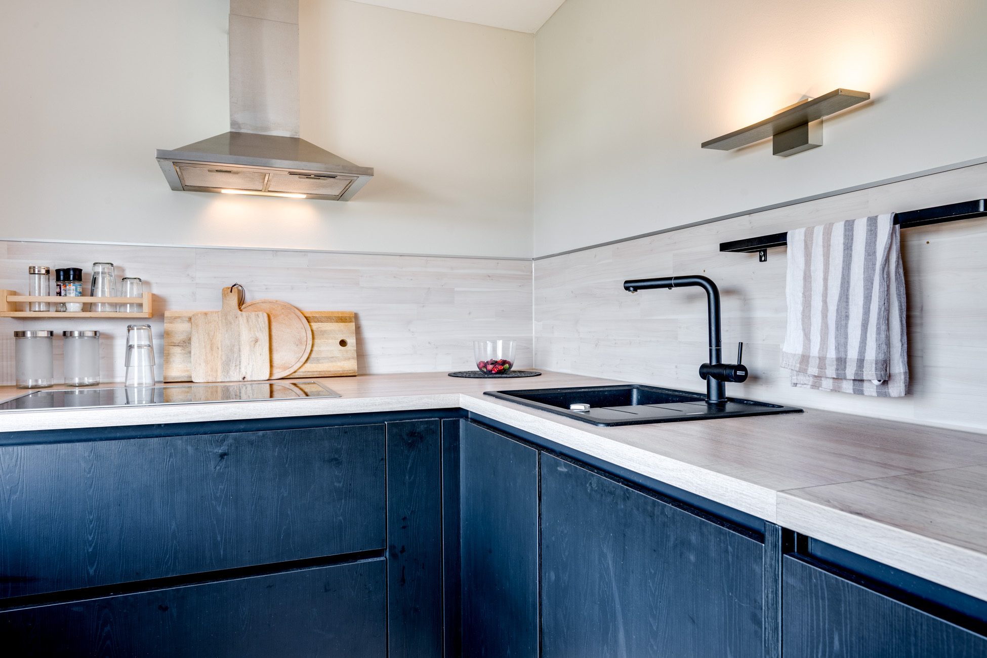 Aigner Immobilien GmbH - Immobilienangebot - 85625 Glonn - Glonn - Doppelhaushälfte - Großzügige Doppelhaushälfte mit zwei separaten Wohnungen und weitläufigem Garten