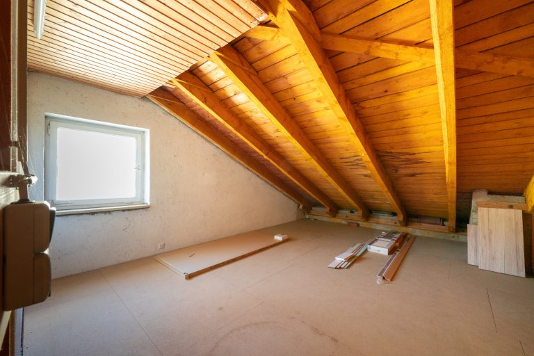 Aigner Immobilien GmbH - Immobilienangebot - 85625 Glonn - Glonn - Doppelhaushälfte - Großzügige Doppelhaushälfte mit zwei separaten Wohnungen und weitläufigem Garten