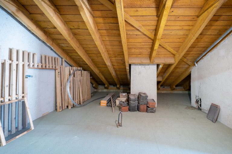 Aigner Immobilien GmbH - Immobilienangebot - 85625 Glonn - Glonn - Doppelhaushälfte - Großzügige Doppelhaushälfte mit zwei separaten Wohnungen und weitläufigem Garten