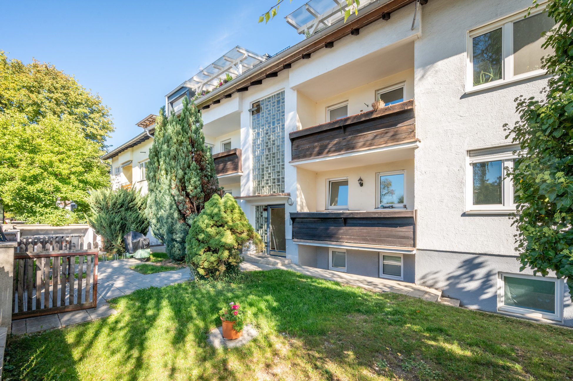 Aigner Immobilien GmbH - Immobilienangebot - 81735 München - Berg am Laim - Etagenwohnung - Vermietete 3-Zimmer-Wohnung mit Süd-Balkon in Berg am Laim
