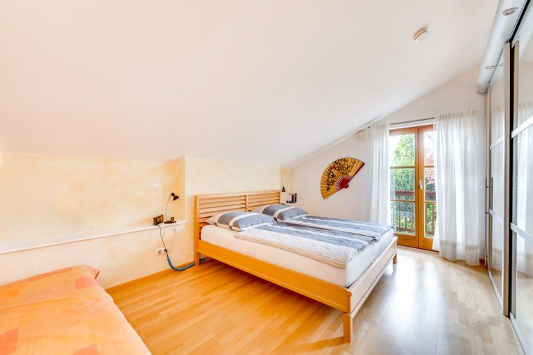 Aigner Immobilien GmbH - Immobilienangebot - 82024 Taufkirchen - Taufkirchen (LK München Süd) - Einfamilienhaus - Modernes Einfamilienhaus mit idyllischer Gartenoase und ernergieeffizienter Ausstattung