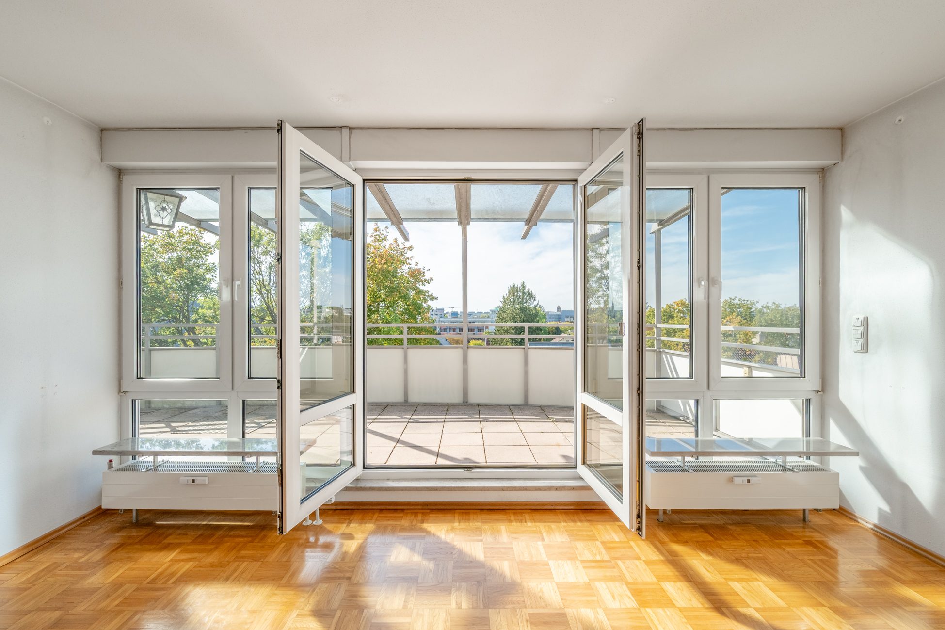 Aigner Immobilien GmbH - Immobilienangebot - 81541 München - Ramersdorf - Dachgeschosswohnung - AIGNER - Großzügige 3-Zimmer-Dachgeschosswohnung mit sonniger Südwestterrasse