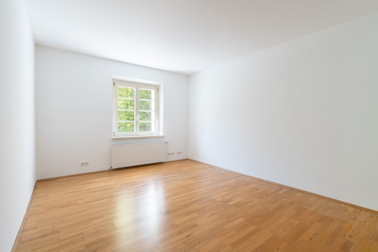 Aigner Immobilien GmbH - Immobilienangebot - 81371 München - Sendling - Etagenwohnung - Altbau: Gut geschnittene 3-Zimmer-Wohnung mit Lift und Balkon
