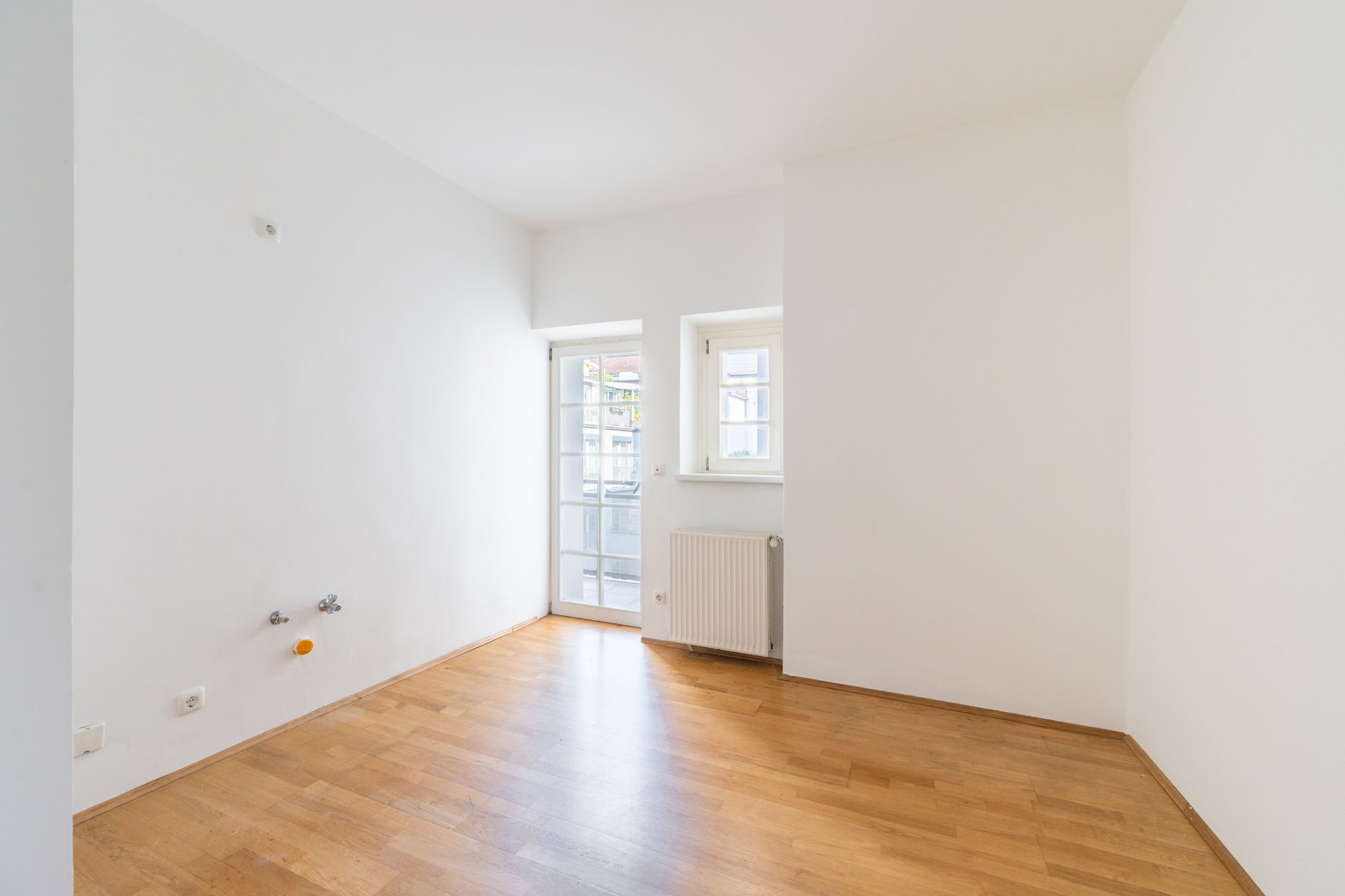 Aigner Immobilien GmbH - Immobilienangebot - 81371 München - Sendling - Etagenwohnung - Altbau: Gut geschnittene 3-Zimmer-Wohnung mit Lift und Balkon