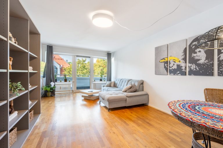Aigner Immobilien GmbH - Immobilienangebot - 81679 München - Herzogpark - Etagenwohnung - Wohnen im Herzogpark: Großzügige 3-Zimmer-Wohnung mit Westbalkon